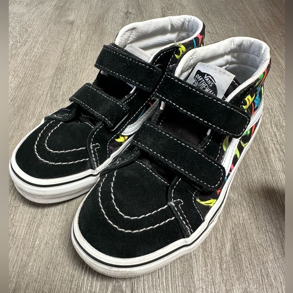 Vans - Picture 2 of 8